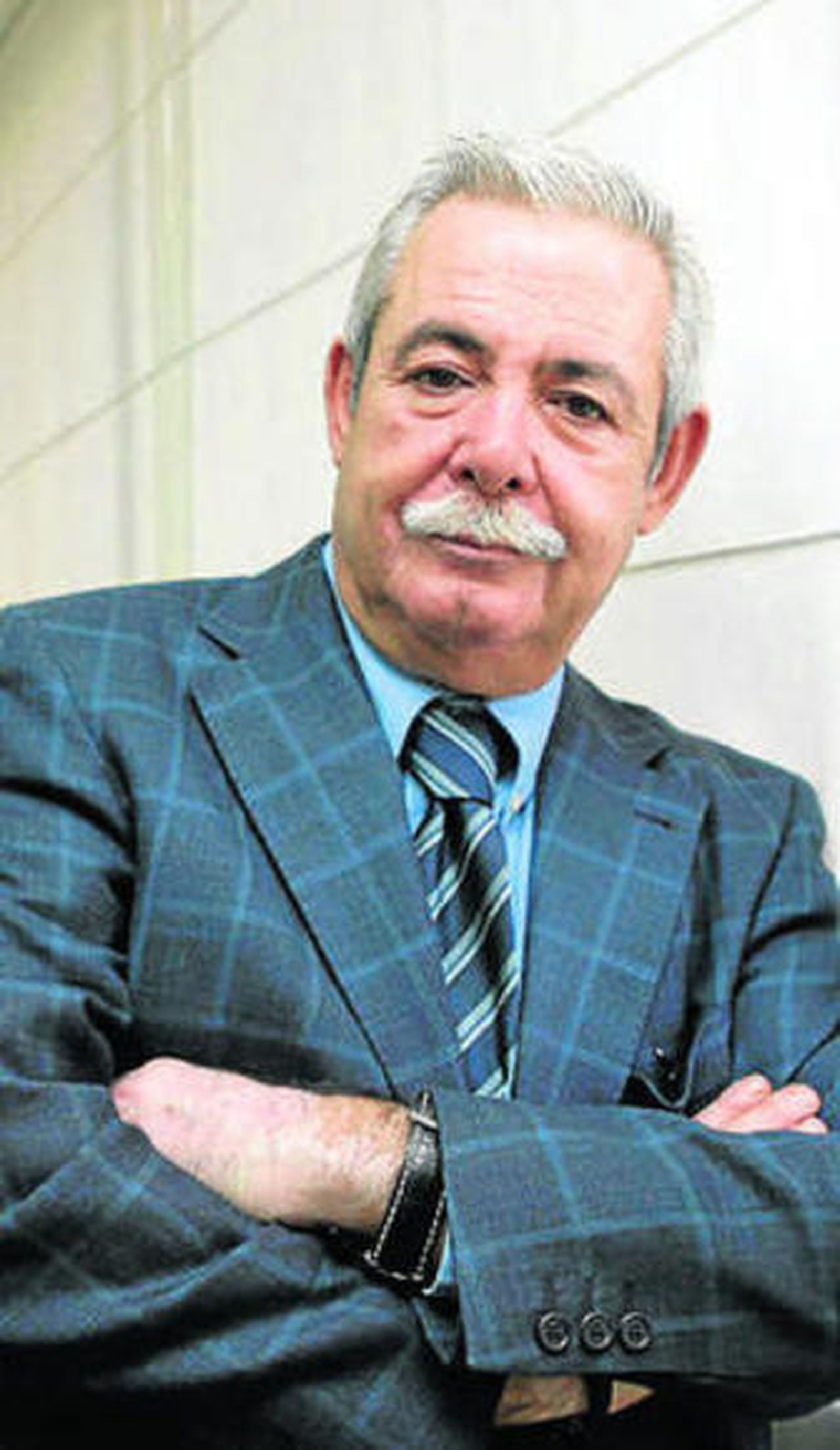 Luis Caparrós.