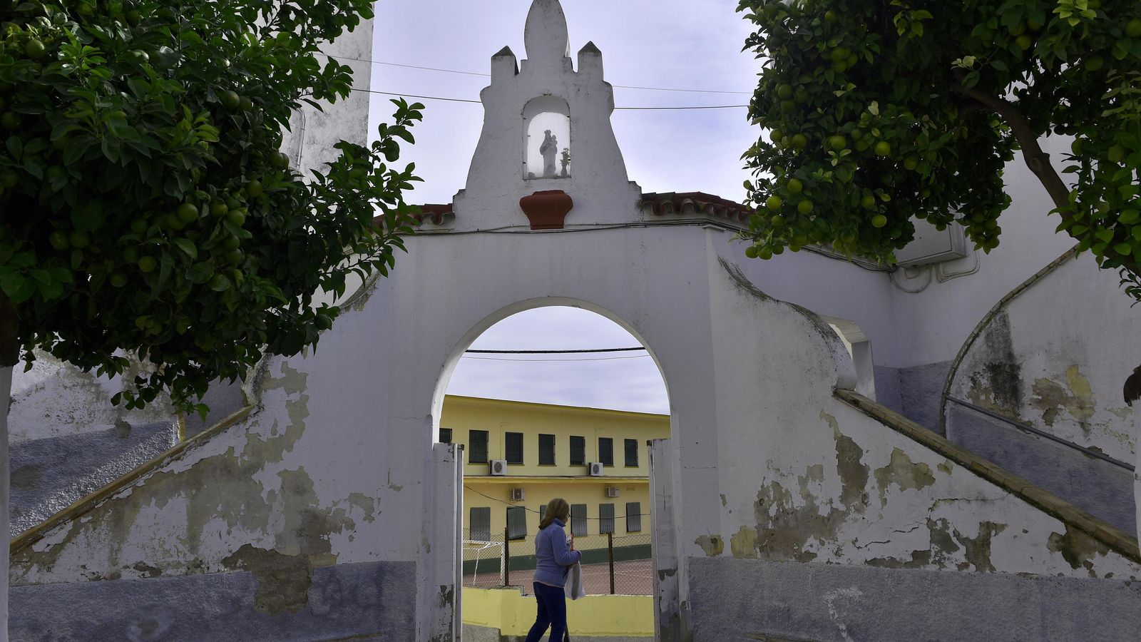 Una muestra de las construcciones de la zona, con evidentes signos de deterioro.