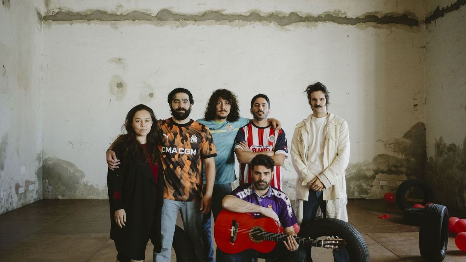 Los intérpretes del espectáculo junto a Rocío Molina y Ernesto Artillo (a la derecha).