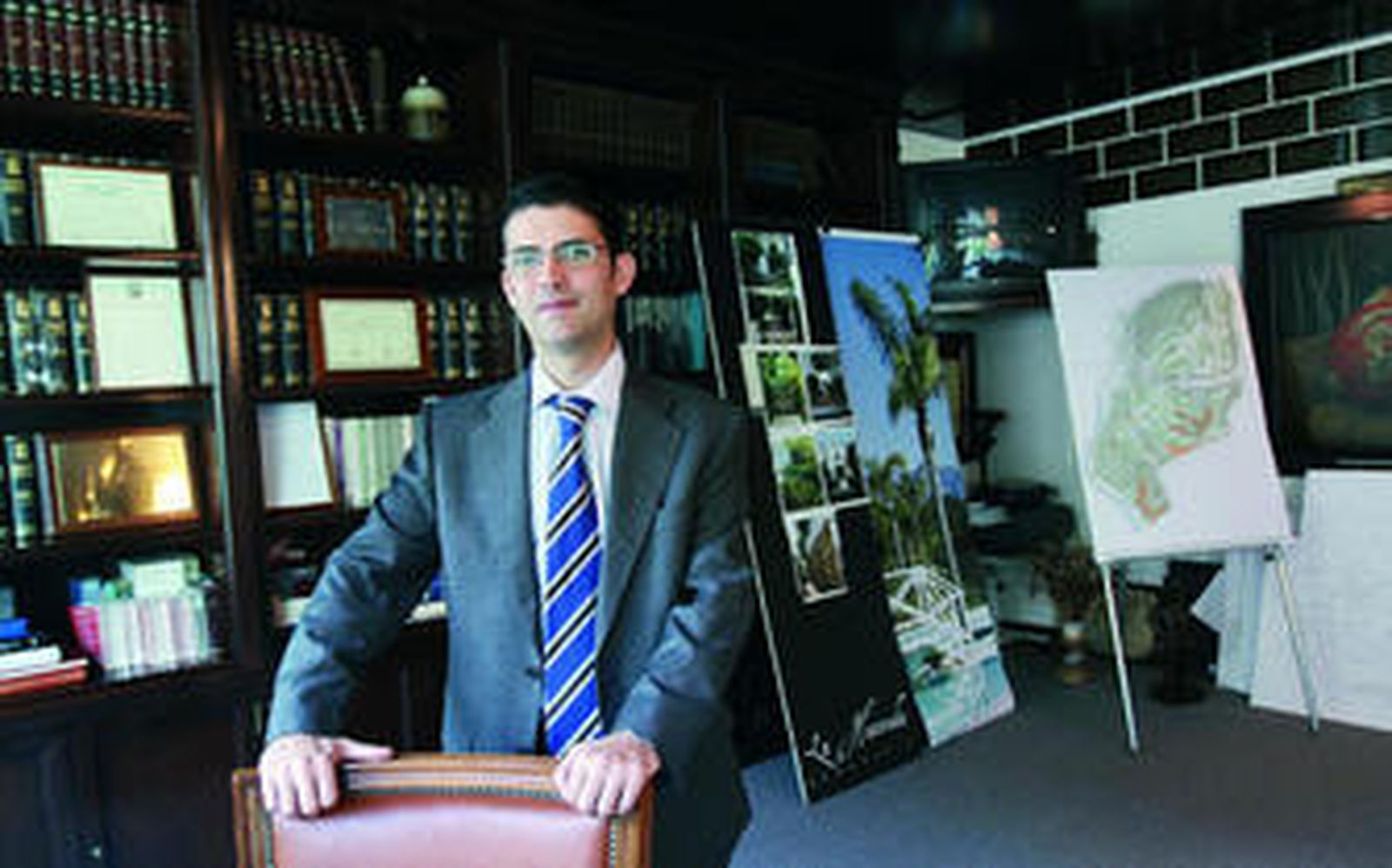 Abel Saavedra, director del área económica financiera de Myramar, en la sede de la empresa.