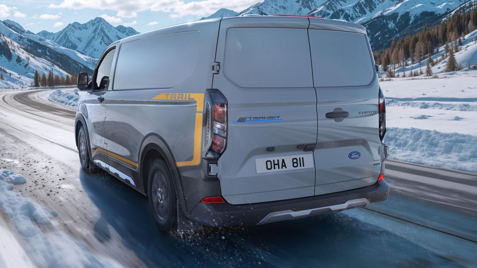 Cuando falta casi un año para su comercialización, Ford anuncia el futuro lanzamiento de una versión de tracción total de su furgoneta de tamaño medio eléctrica. Cuando falta casi un año para su comercialización, Ford anuncia el futuro lanzamiento de una versión de tracción total de su furgoneta de tamaño medio eléctrica.