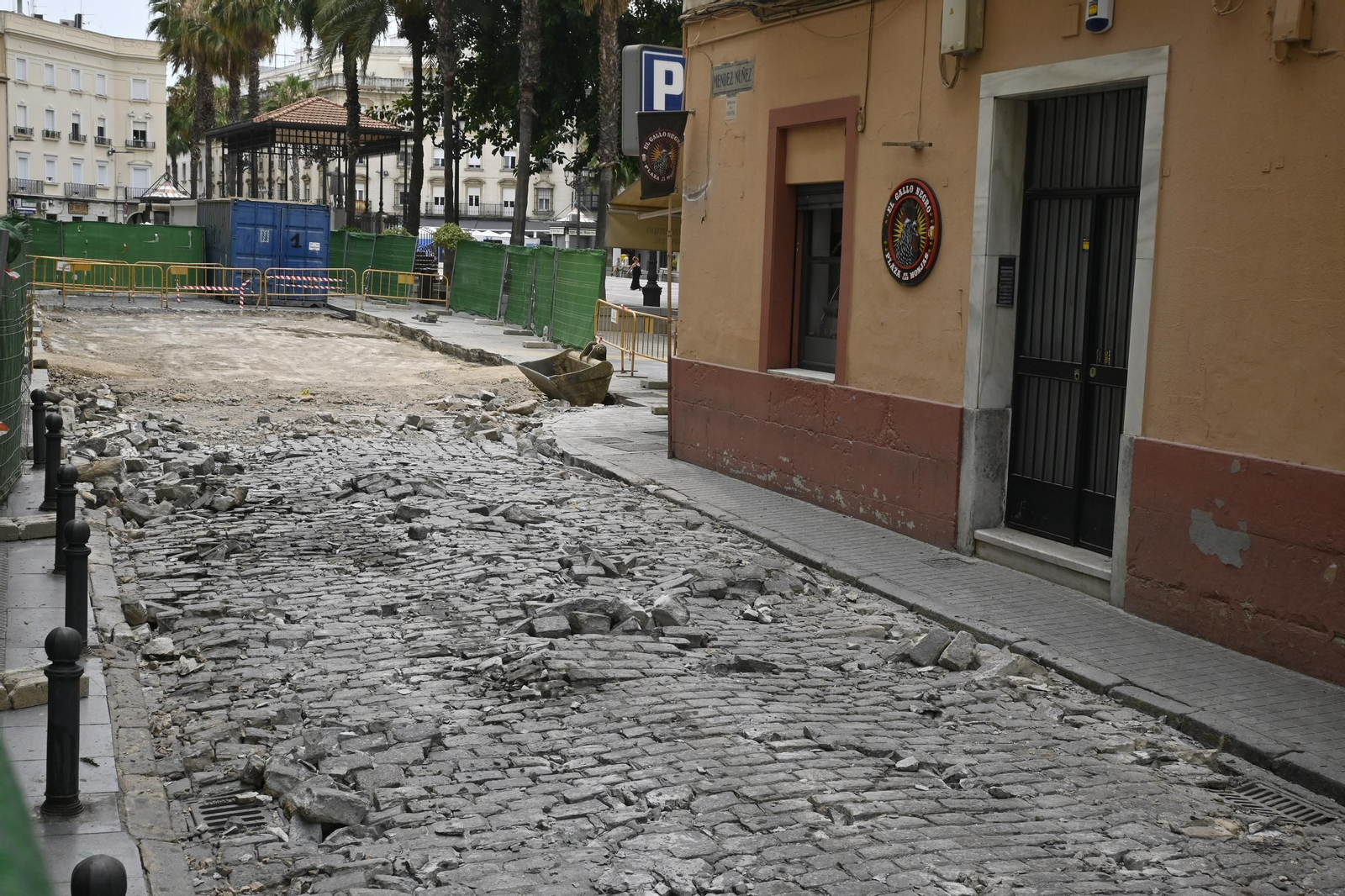 Obras en la calle Méndez Núñez, en imágenes