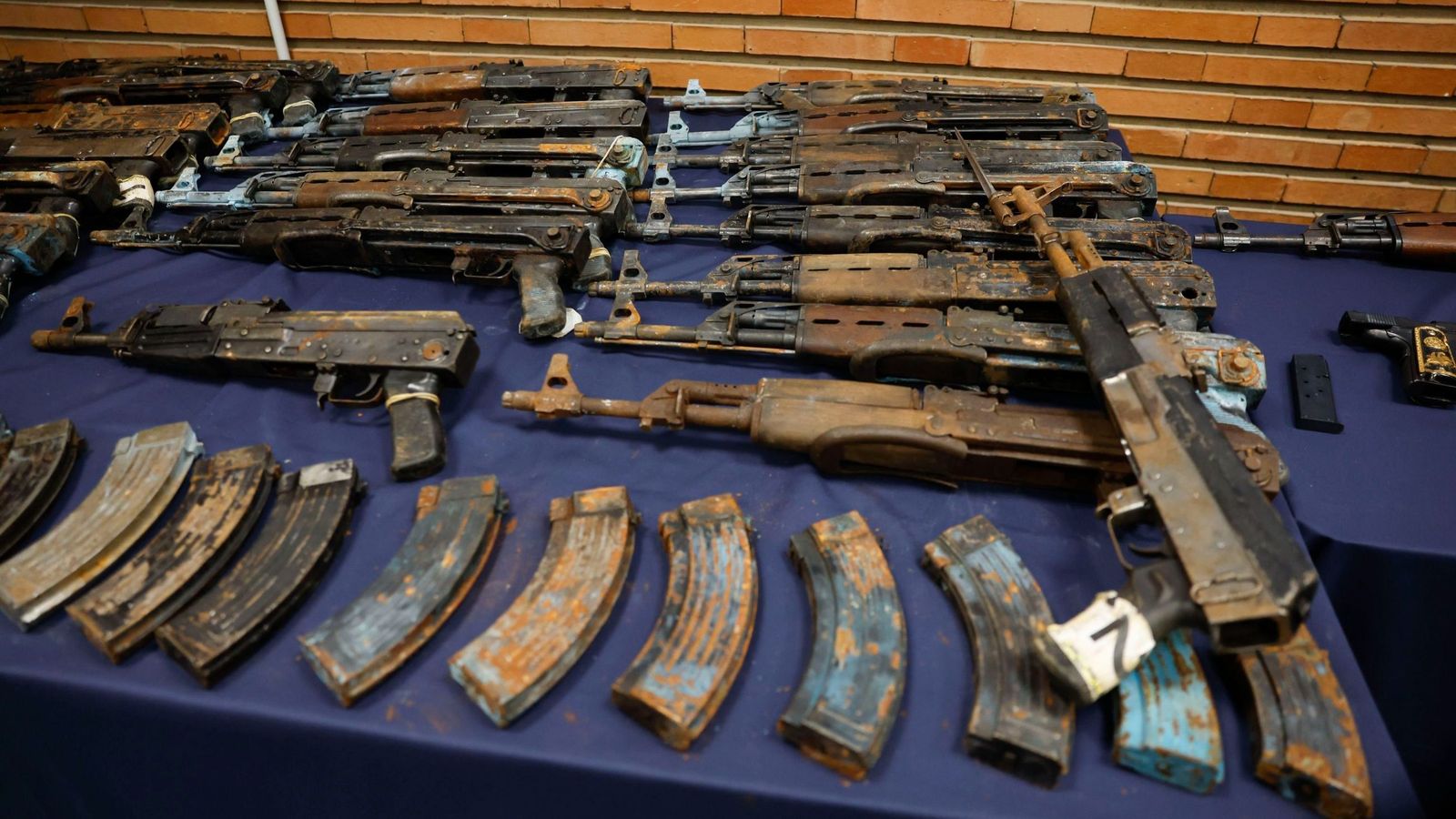 Armas incautadas por la Policía en Algeciras.