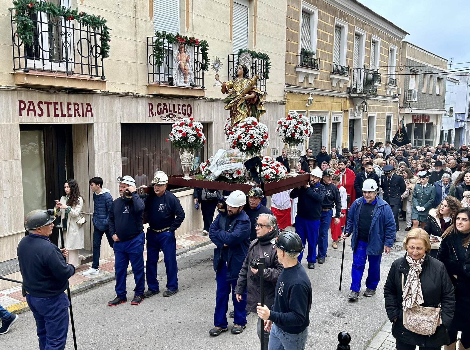 La procesión de Santa Bárbara en Peñarroya-Pueblonuevo, en imágenes La procesión de Santa Bárbara en Peñarroya-Pueblonuevo, en imágenes