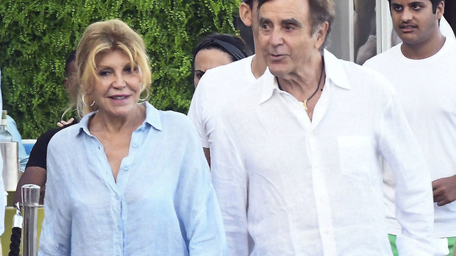 Segura y Tita, quienes en los últimos años antes de fallecer él se movían en el mismo círculo de amigos.