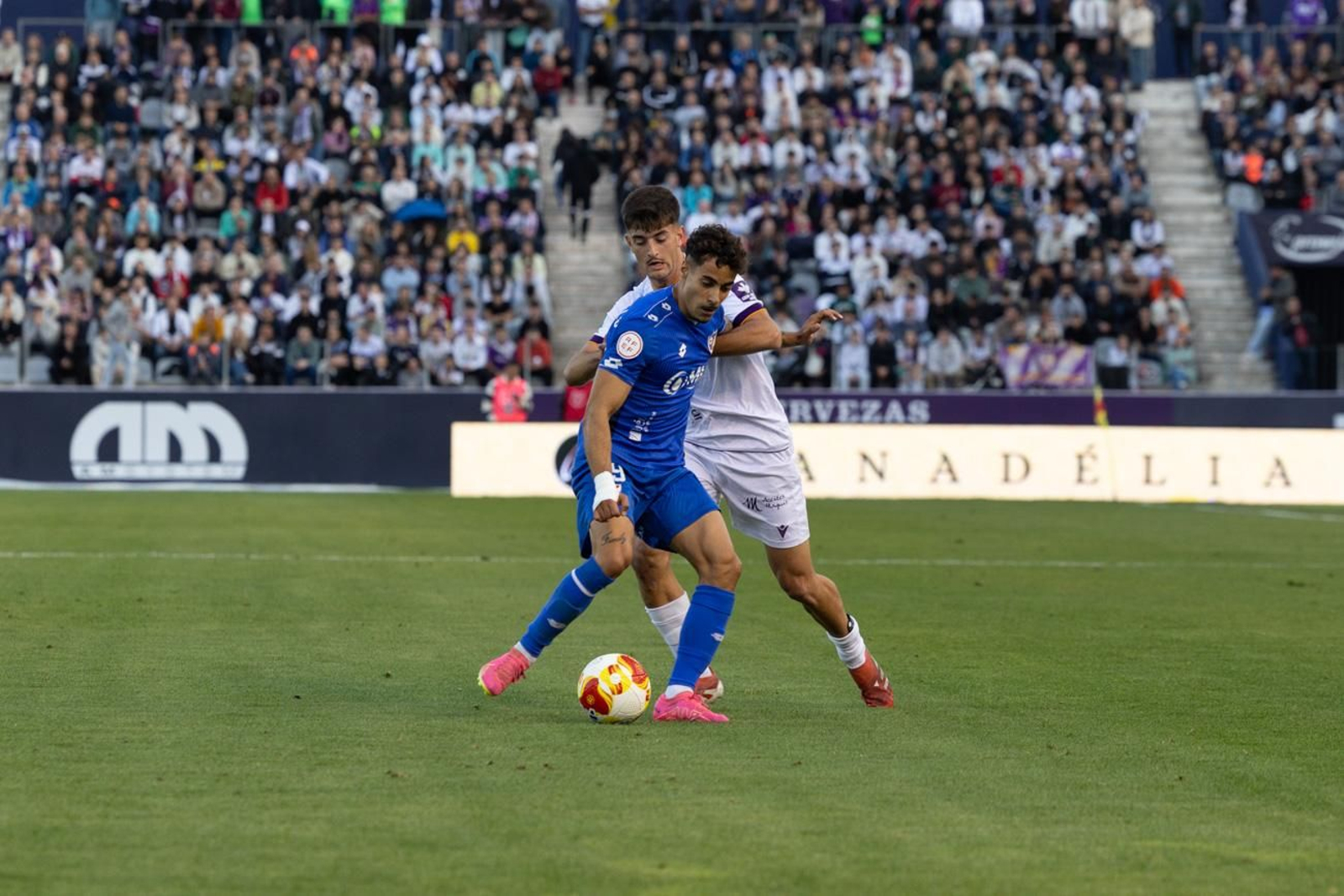 Real Jaén 0-1 Linares Deportivo: las mejores imágenes del clásico provincial