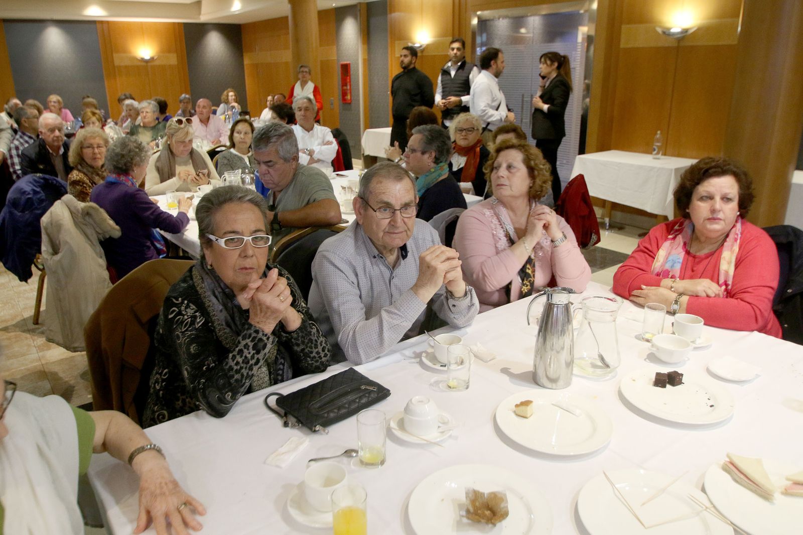 Las imágenes de la visita de Juanma Moreno a Almería