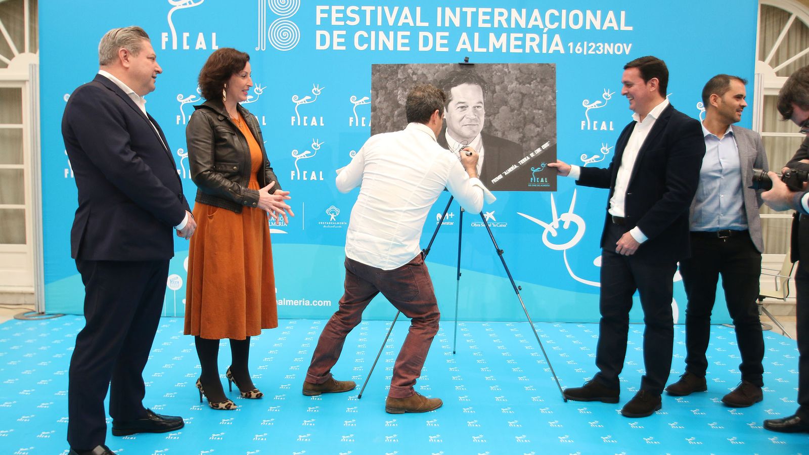 Jorge Sanz dedicó sus fotografías.