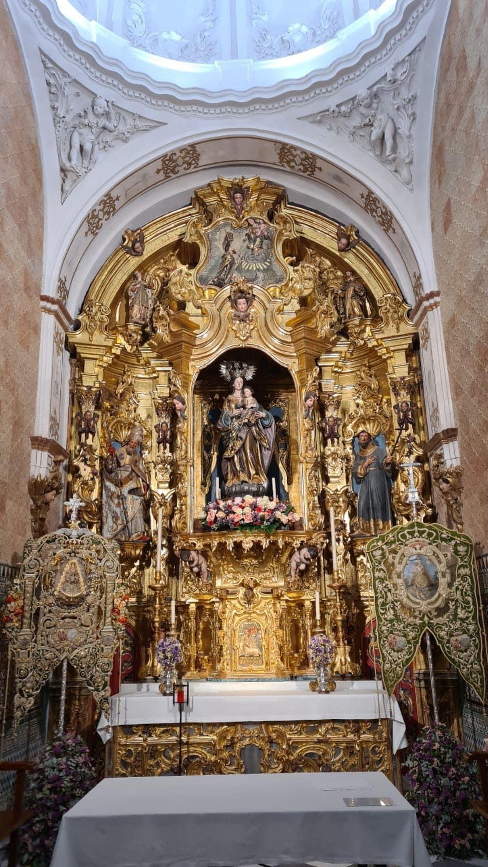 Los Simpecados de Triana, en la parroquia de San Jacinto