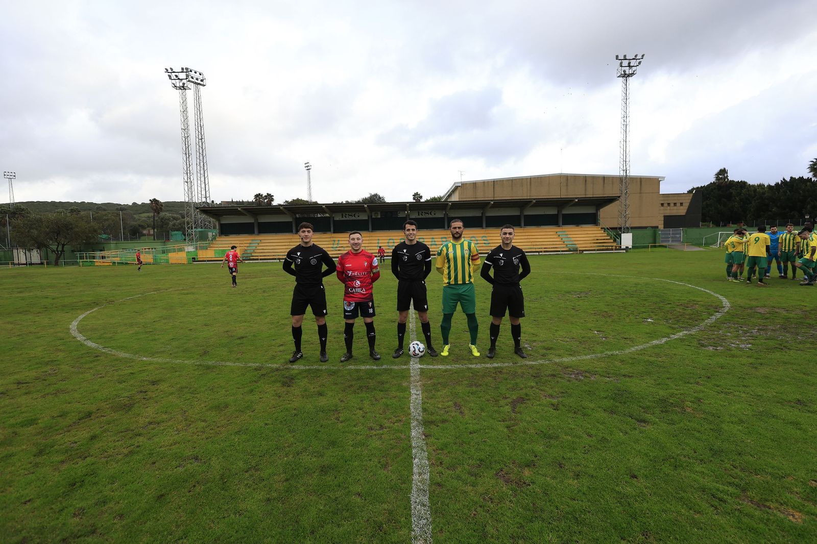 Las fotos de la visita del Egabrense de Rafa Escobar a la Unión Deportiva Los Barrios