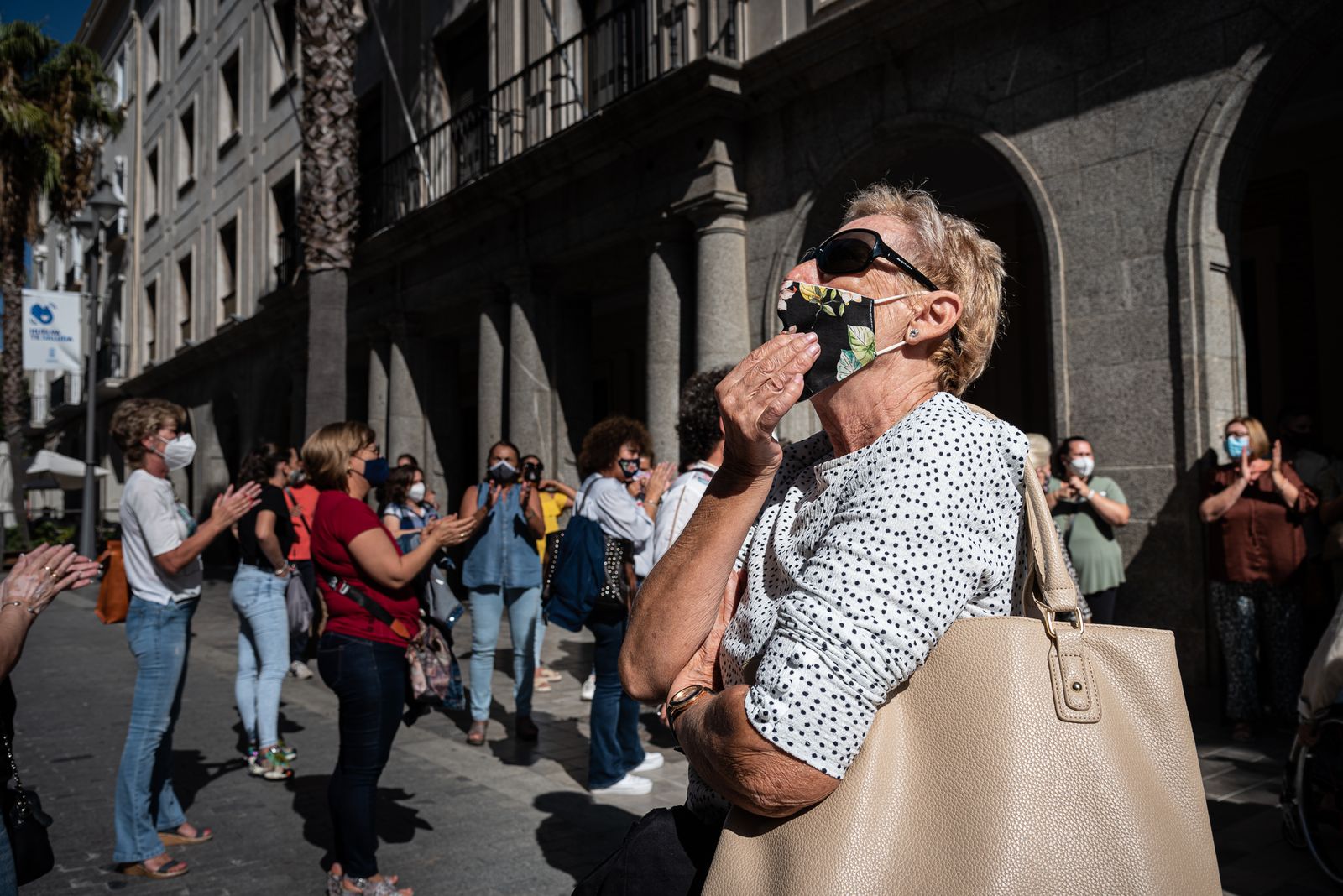 Imágenes de la concentración de los vecinos de Almonte por el servicio de urgencias