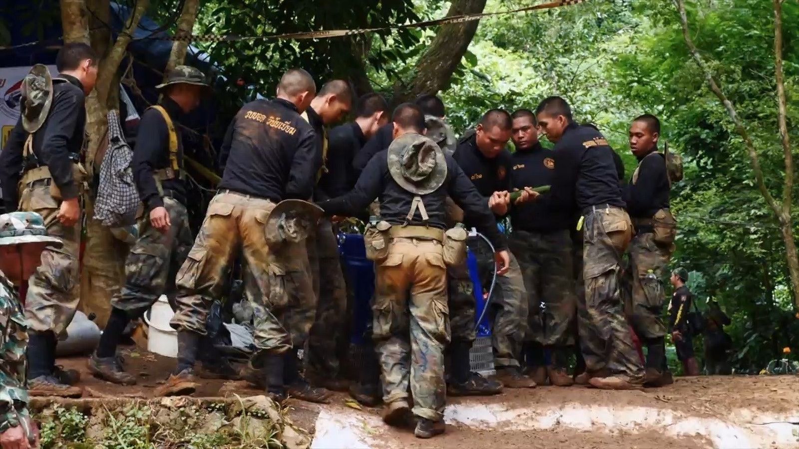 Rescate de los niños atrapados en una cueva de Tailandia