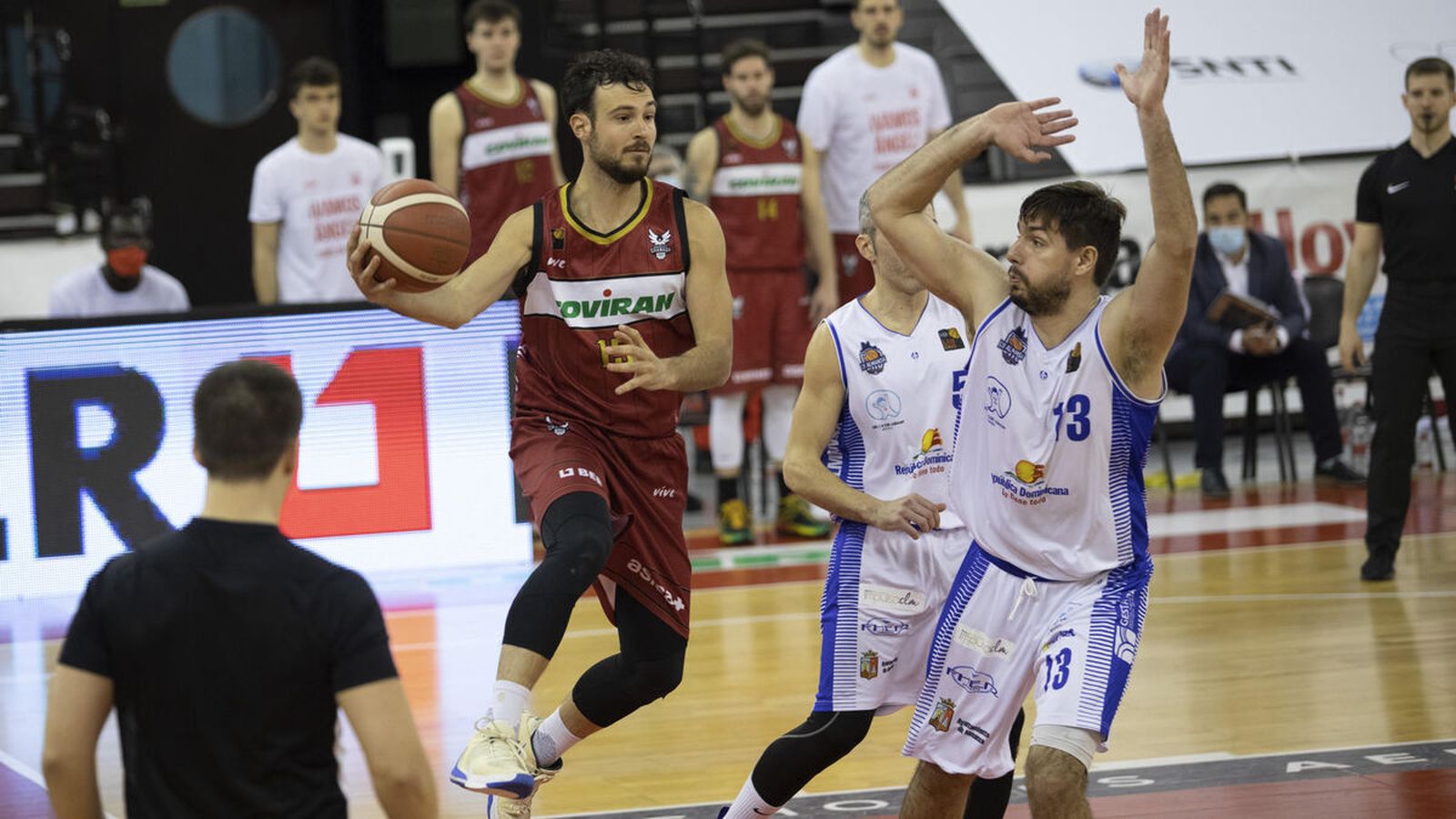 Un ataque de Covirán Granada en el partido de ida ante el Palma