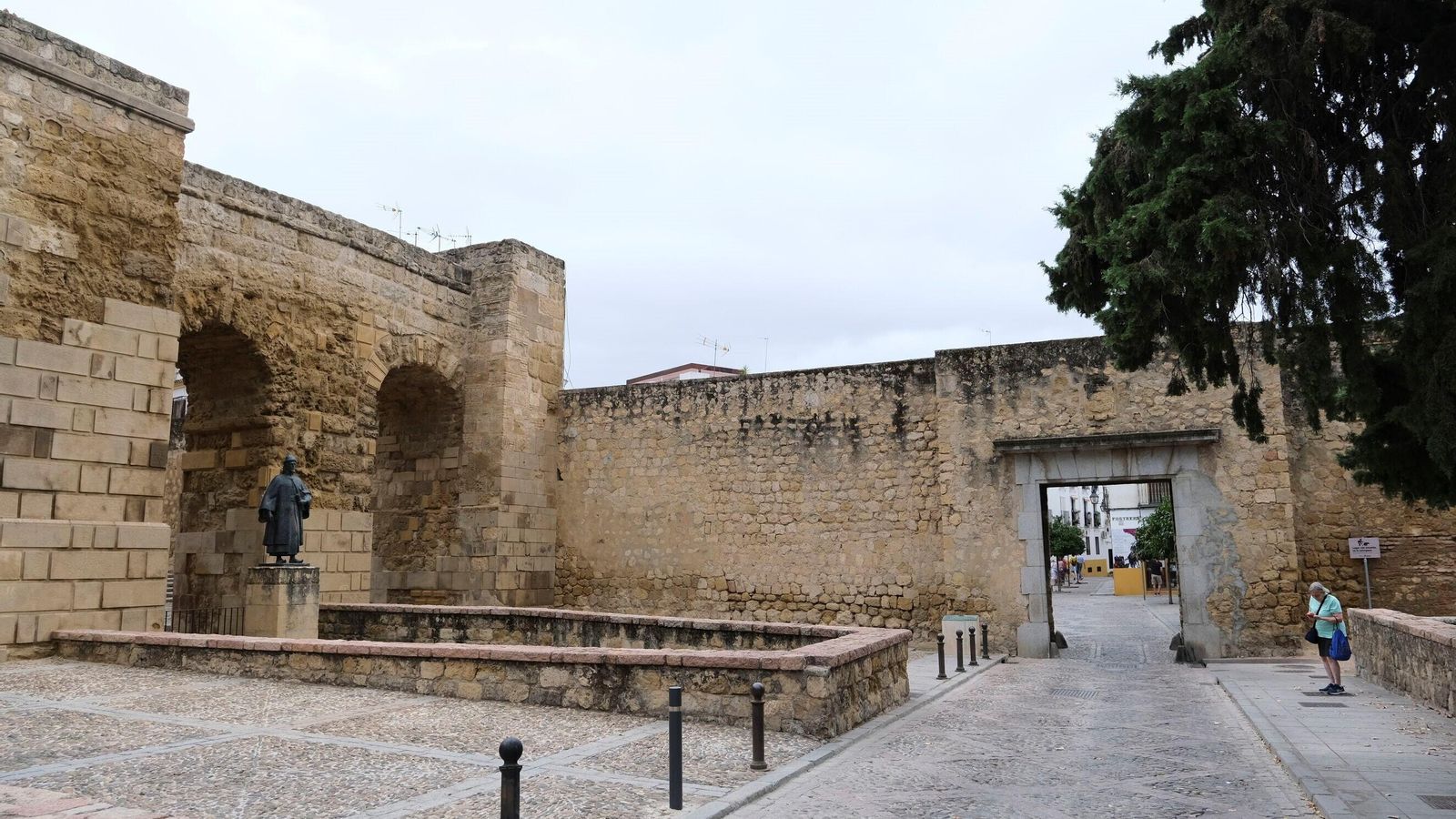 Puerta de Sevilla. Puerta de Sevilla.