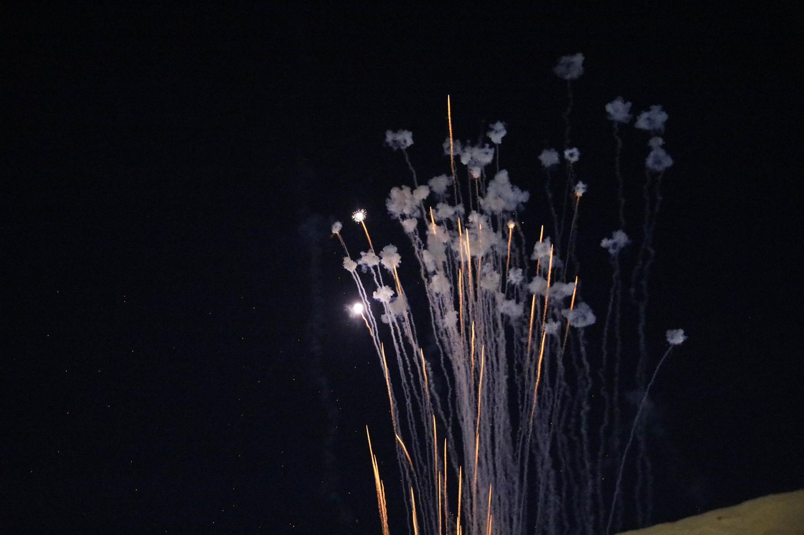 Las imágenes de la misa vespertina y procesión del Cristo de la Luz de Dalías