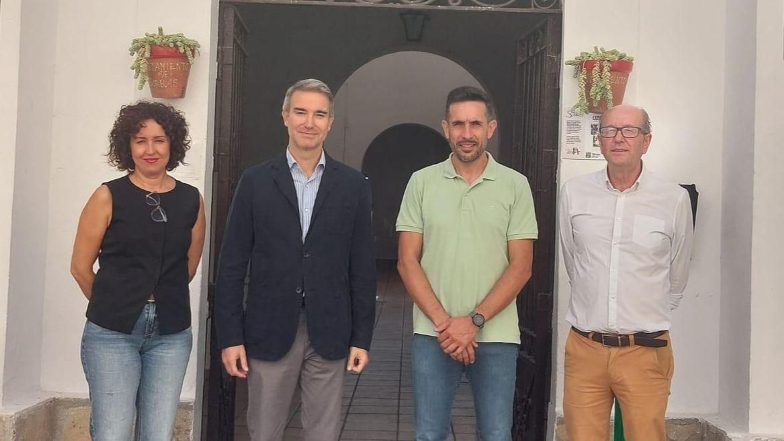 Visita al mercado de abastos de Sorbas, uno de los pueblos beneficiarios.