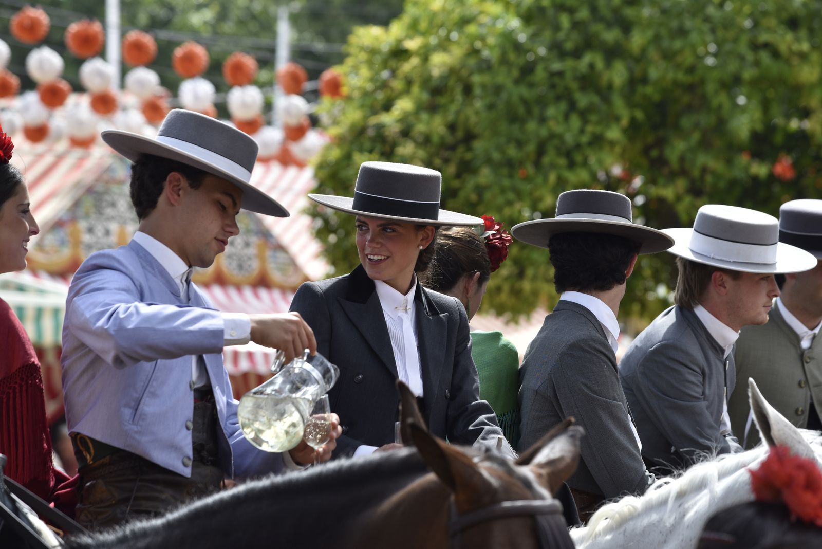 Las mejores imágenes del lunes de la Feria de Abril. Por Juan Carlos Vázquez