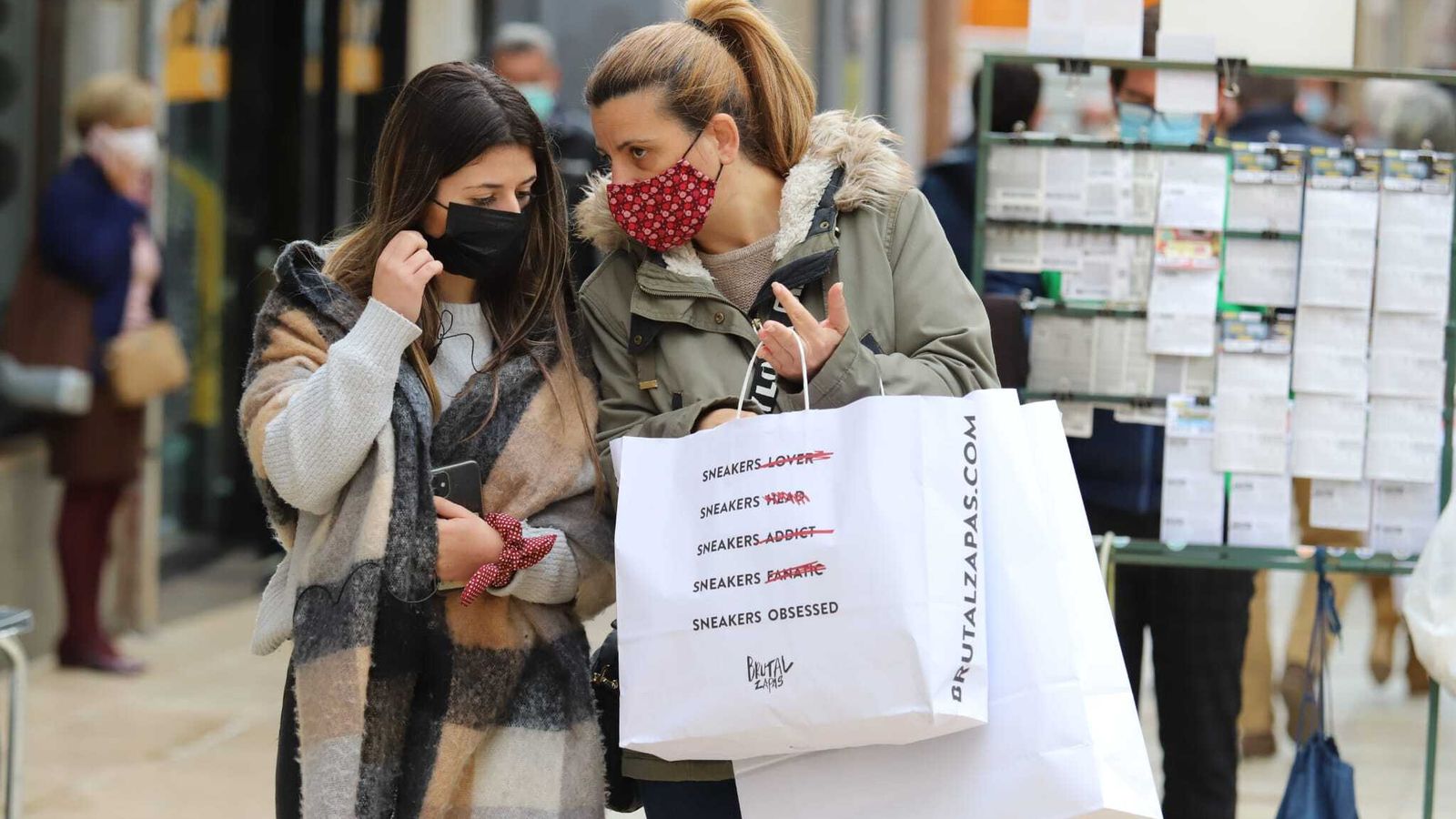 Compradoras onubenses en el Black Fridaya