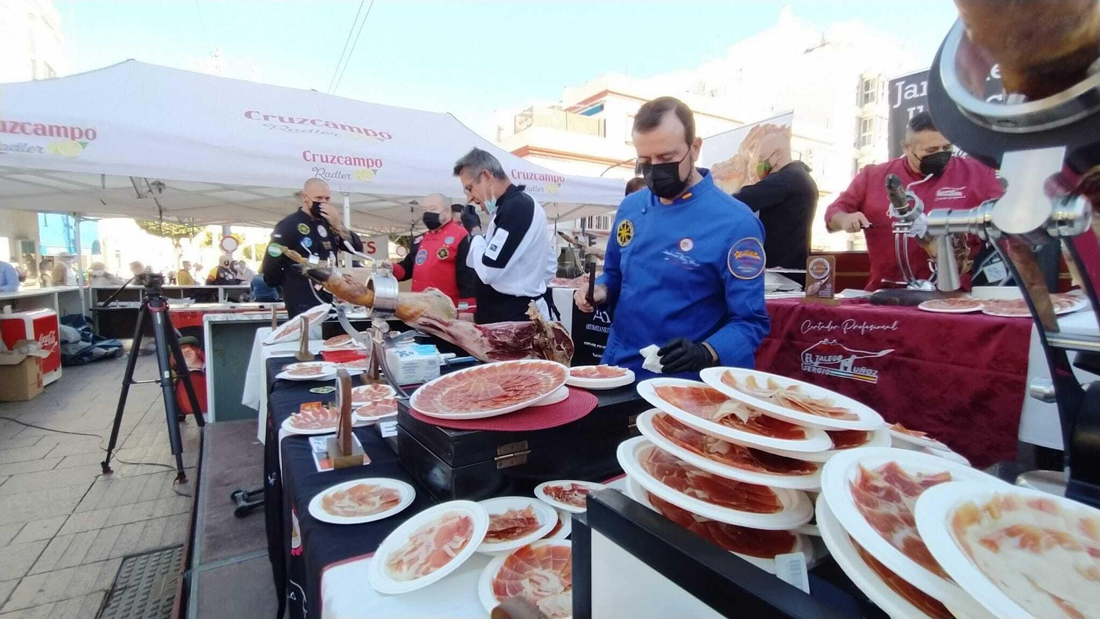 Feria Solidaria de Cortadores de Jamón en San Fernando