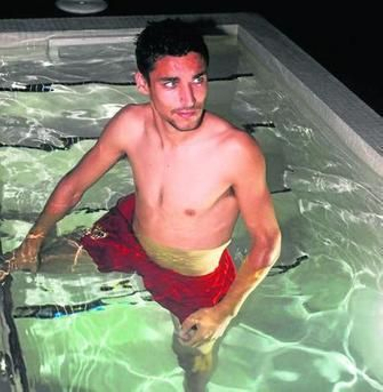 Jesús Navas, durante la sesión en el spa oficial del Sevilla.
