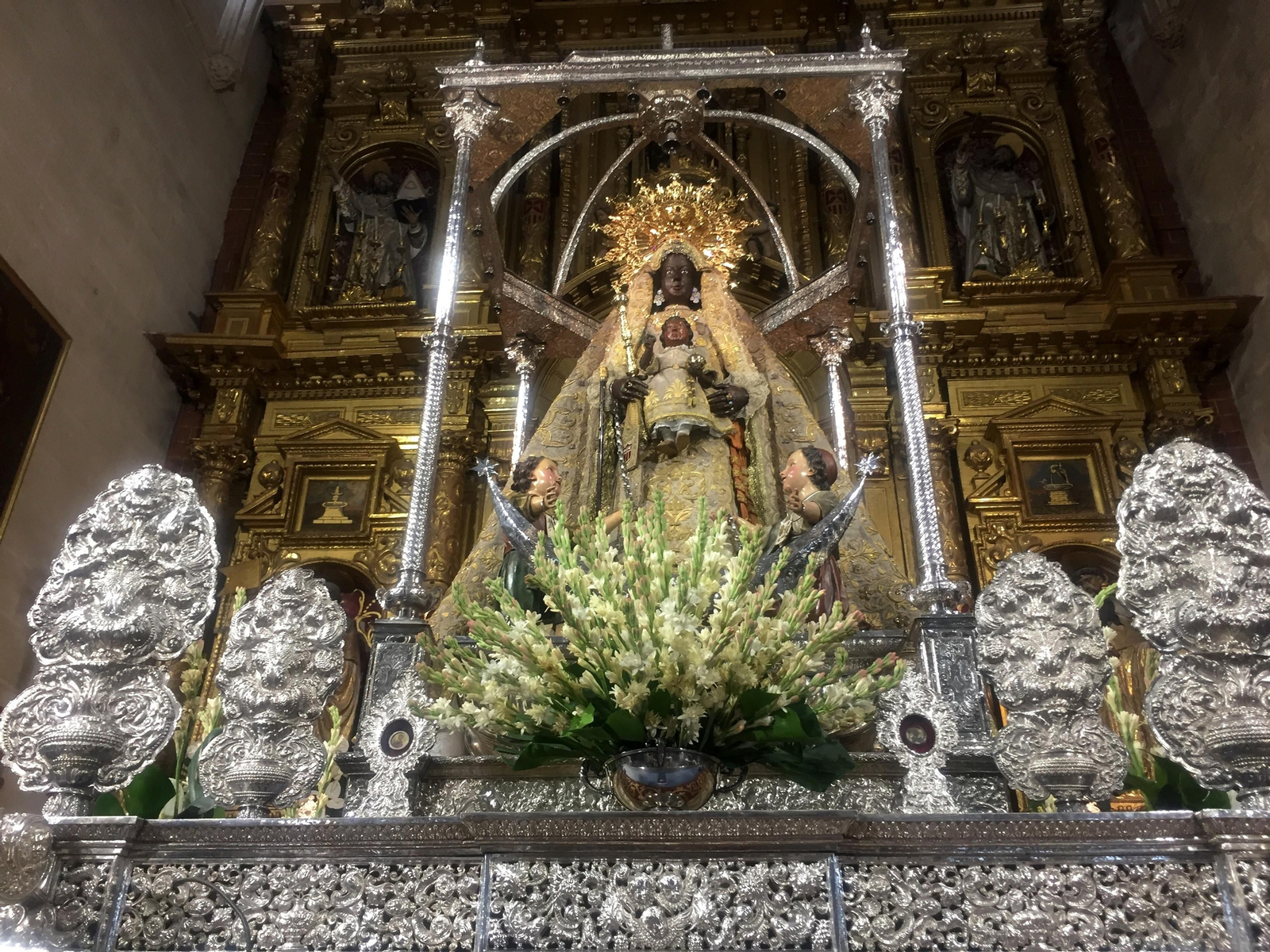 La Virgen de la Merced preparada para la procesión de este jueves día 24 de septiembre.