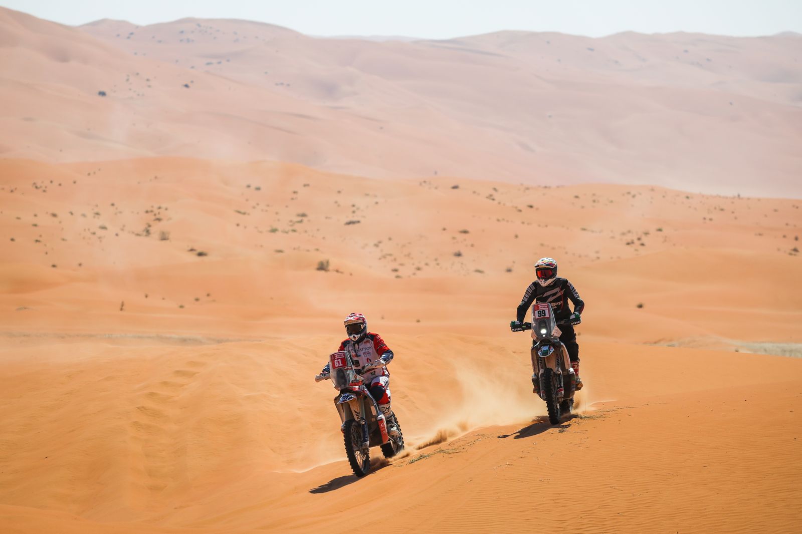 Las espectaculares imágenes del Dakar por las dunas