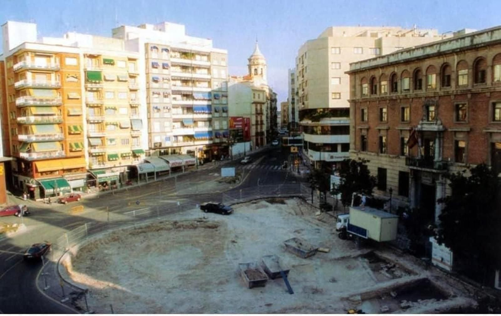 Plaza de la Constitución durante unas obras de remodelación.