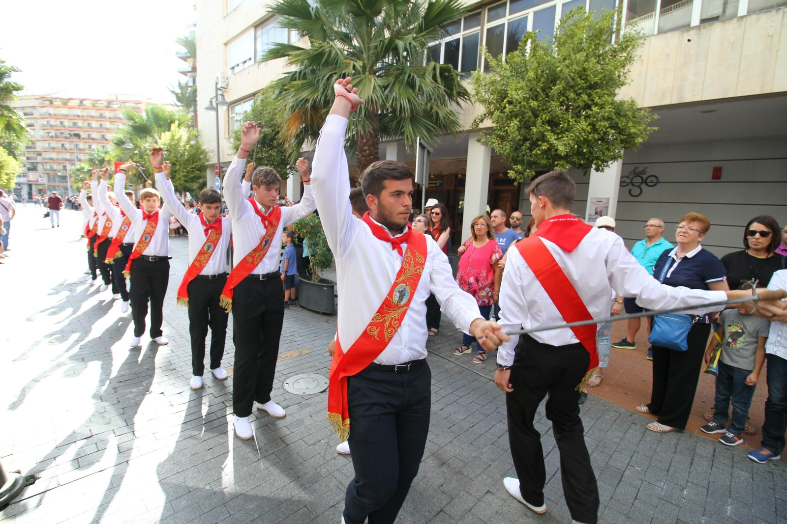 Imágenes del desfile Iberoamericano de bailes.