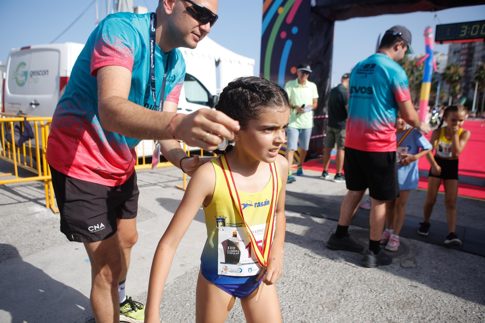 Búscate en la galería de fotos de categorías inferiores de la XXIII Carrera Popular Puerto Bahía de Algeciras