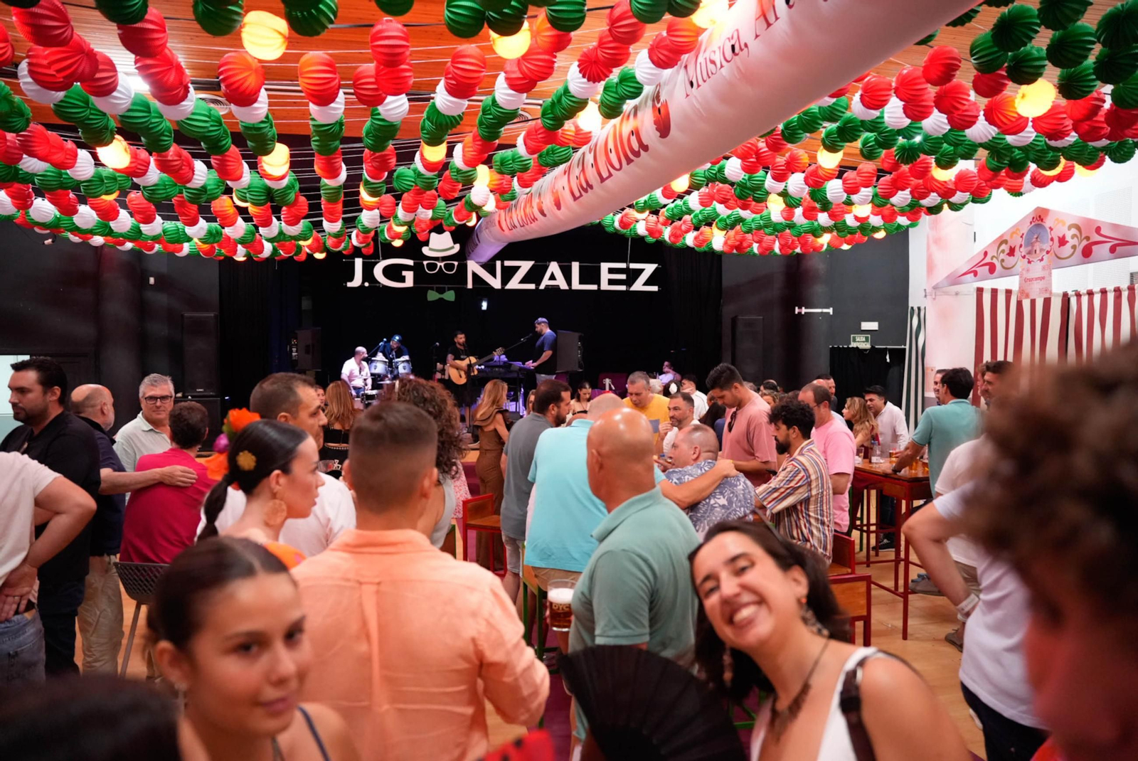 Disfrutando de la feria del mediodía en la jornada del jueves
