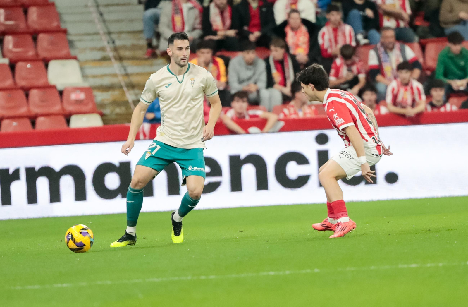 Las mejores fotos del Sporting de Gijón - Córdoba CF en El Molinón