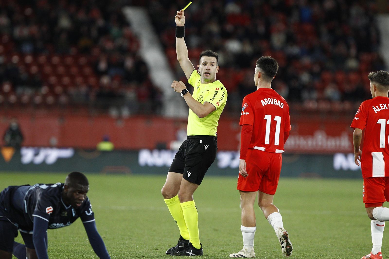 La U.D. Almería empata a uno contra el Cádiz y es campeón de invierno, en imágenes