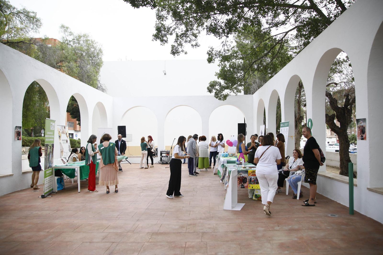 Las imágenes del "Día mundial de la salud mental" en Almería