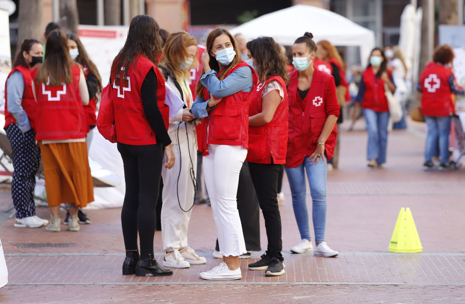 Imágenes del Día de la Banderita de Cruz Roja en Huelva