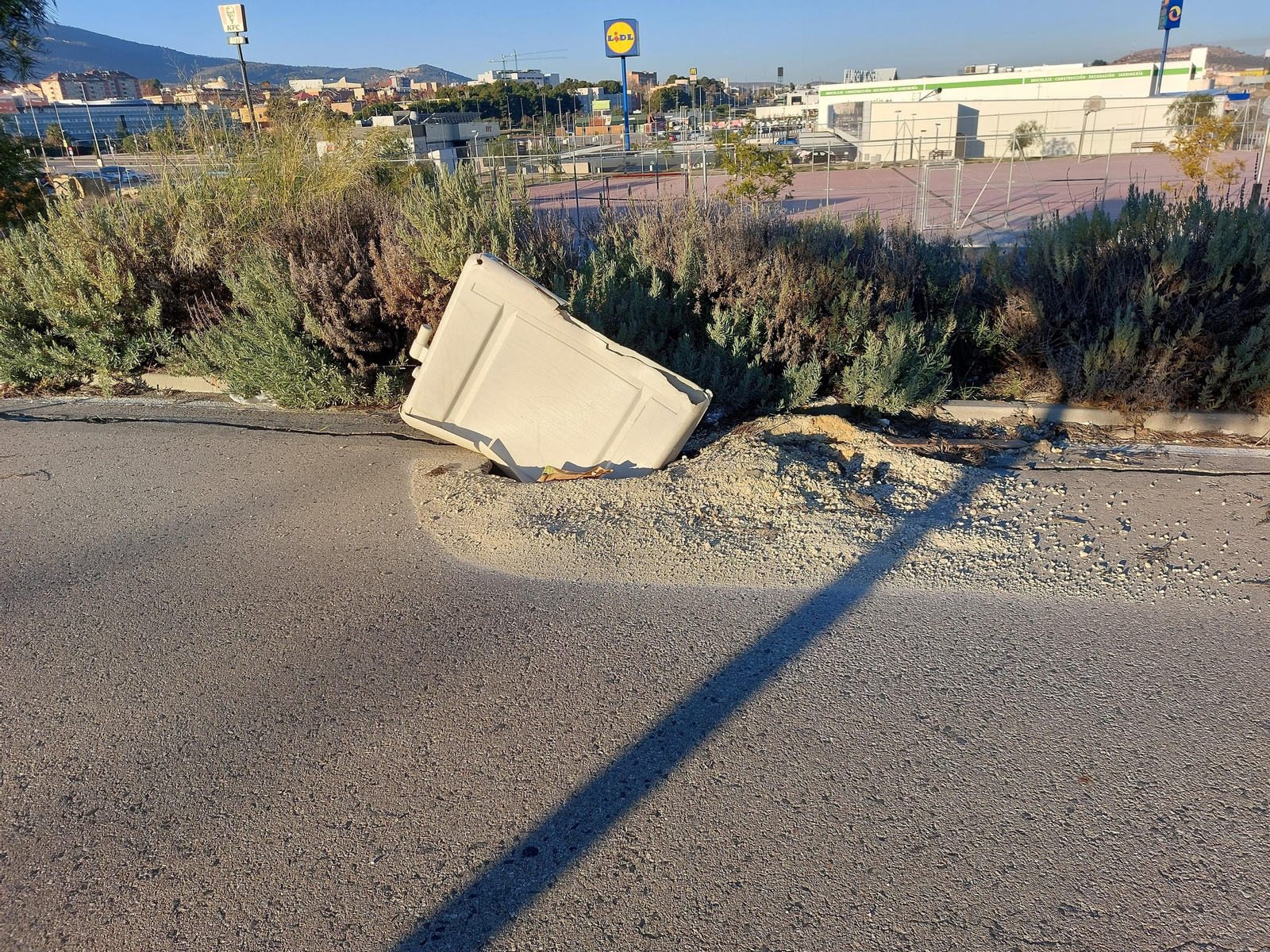 Inmediaciones del Jaén Plaza.