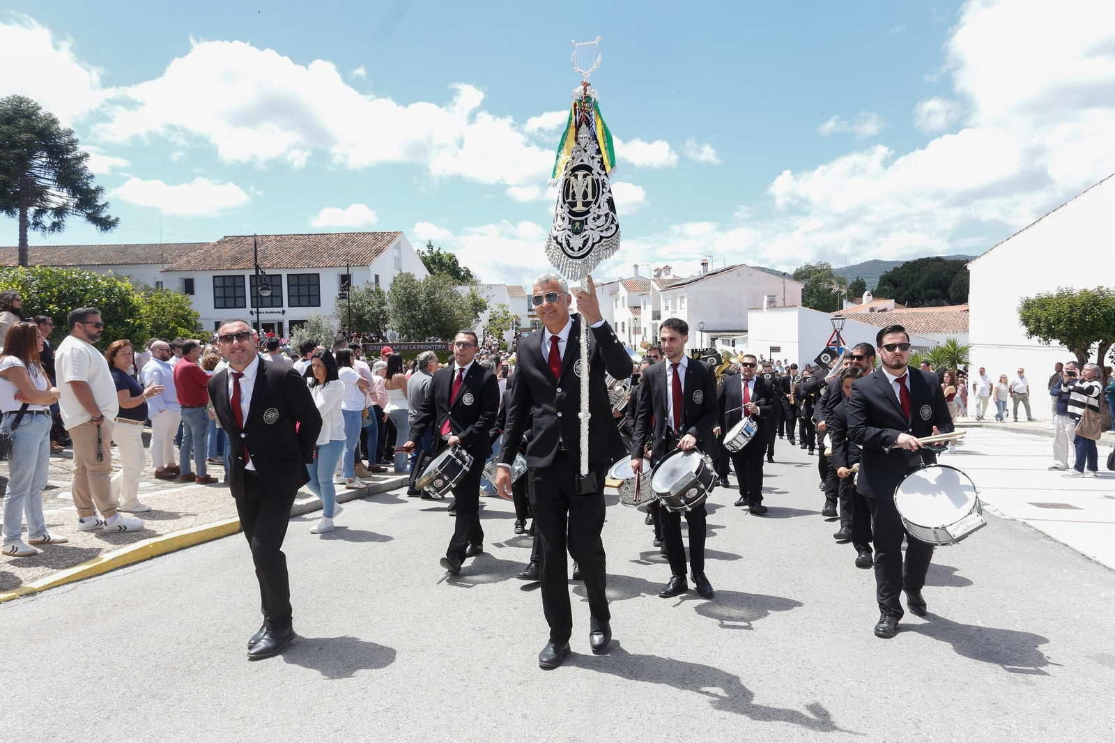Fotos del domingo de Feria y la romería del Cristo de la Almoraima