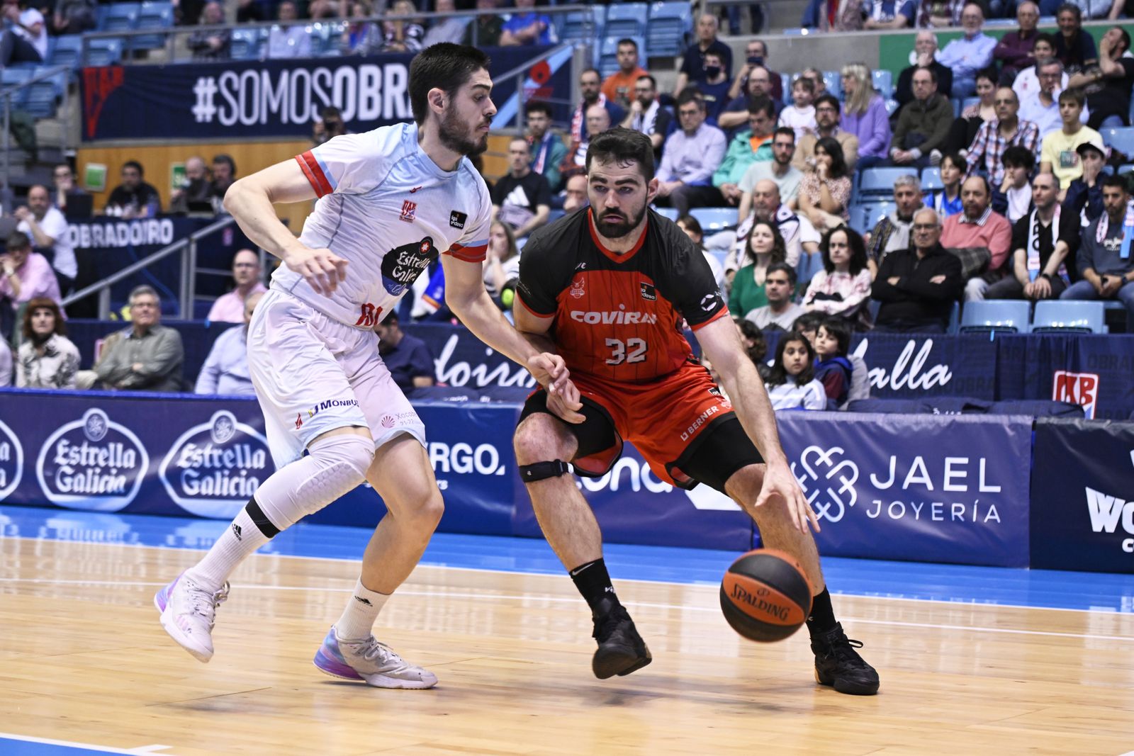 El Obradoiro-Covirán Granada, en imágenes