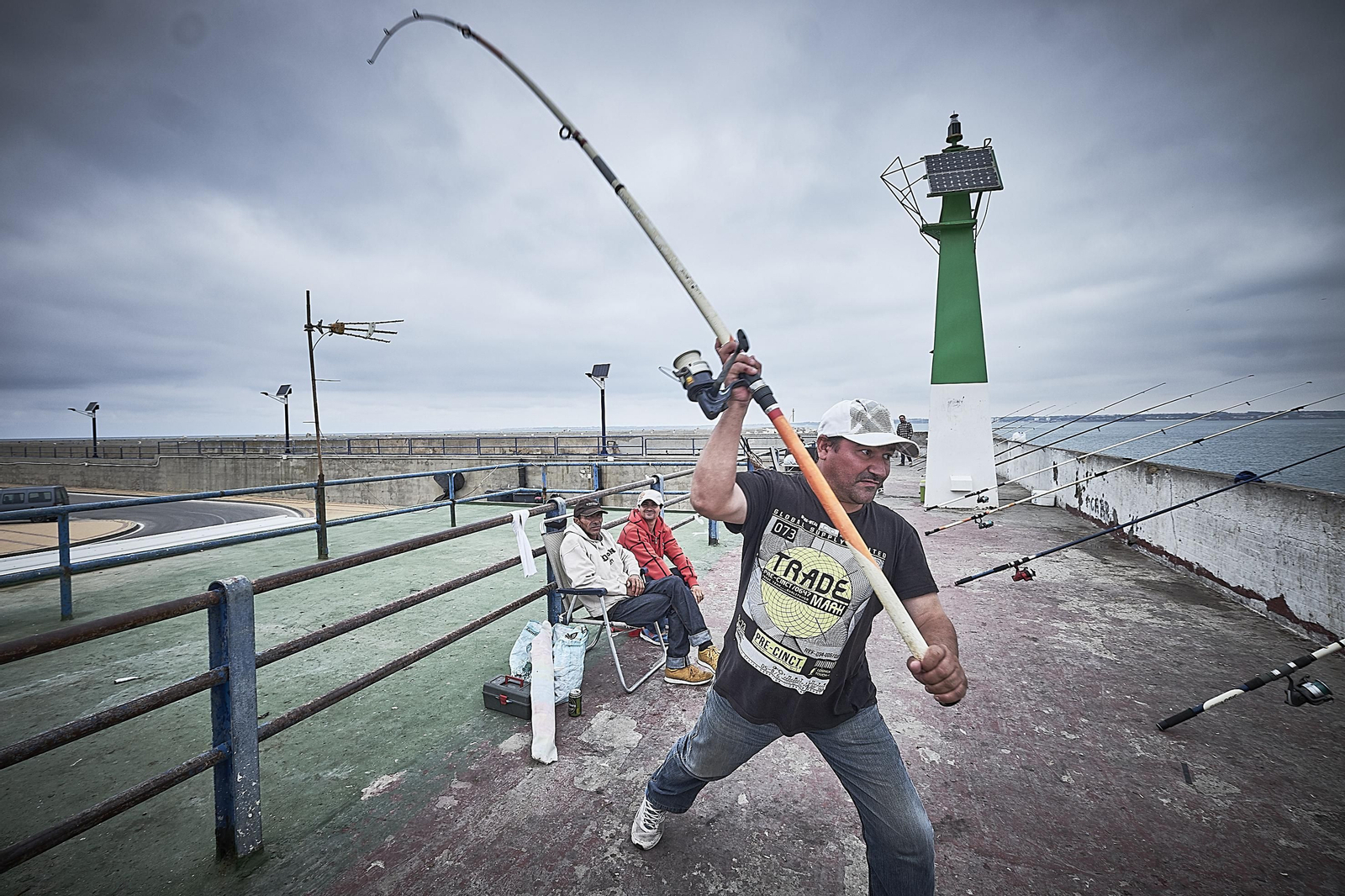 La afición a la pesca en Cádiz, en imágenes