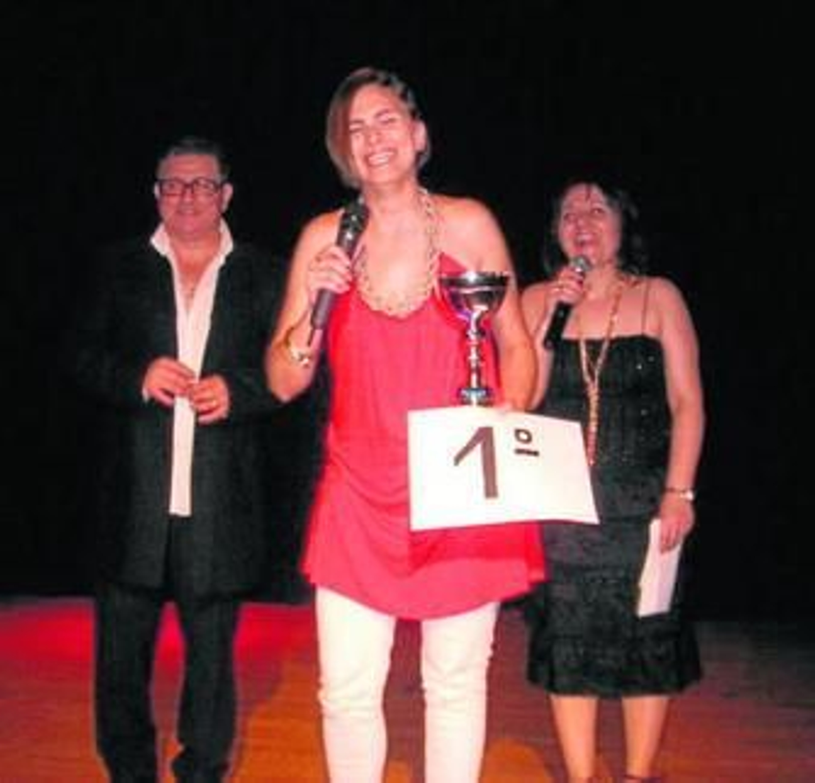 Este grupo de almerienses disfruta del senderismo en Monterrey.