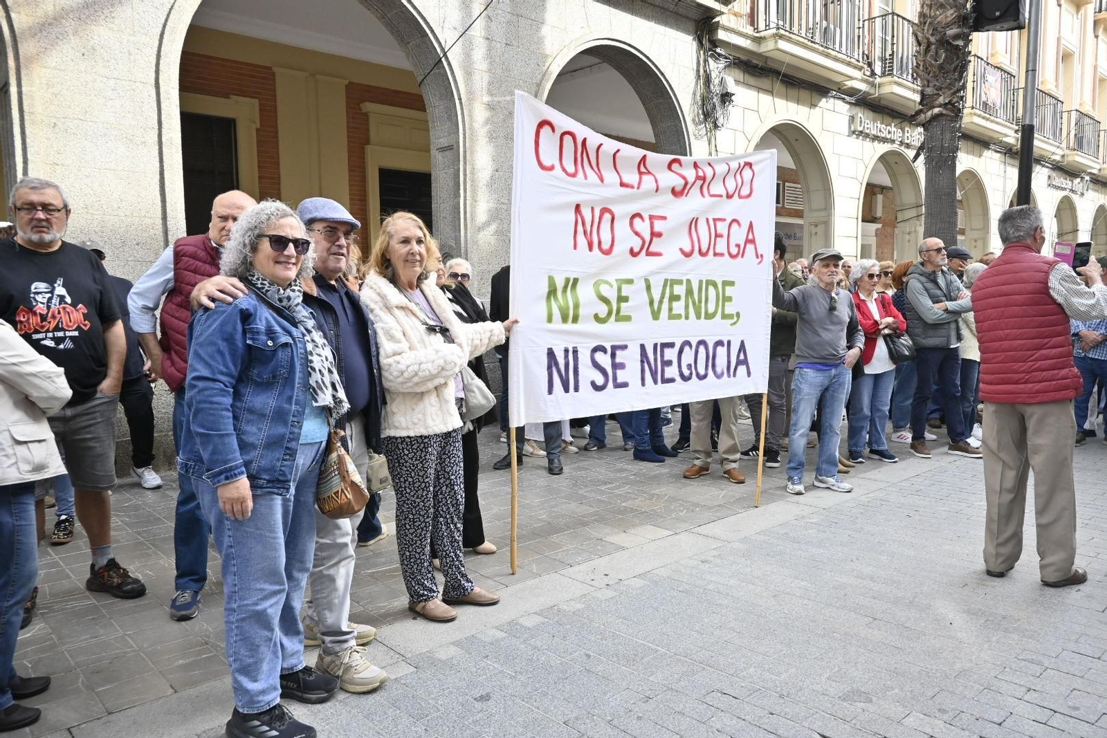 Imágenes de la concentración por una sanidad pública