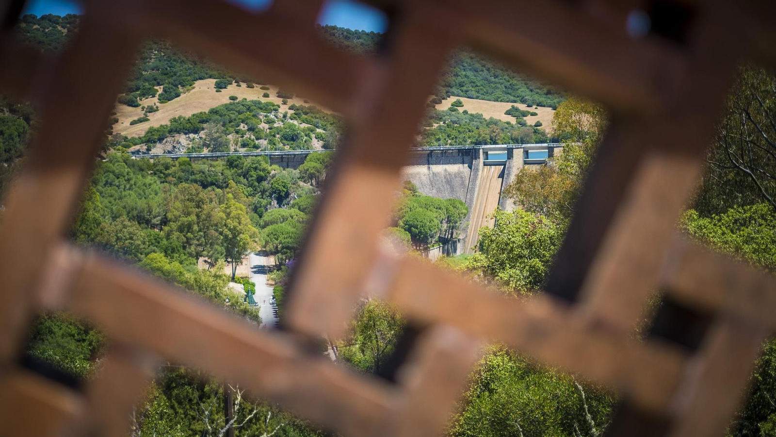 Poblado del pantano de Los Hurones