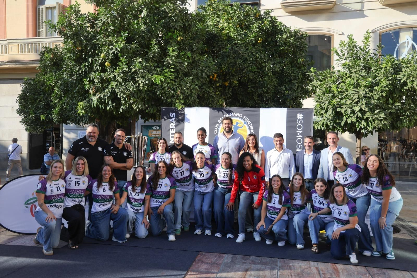 El Costa del Sol Málaga conquista la Plaza de la Constitución