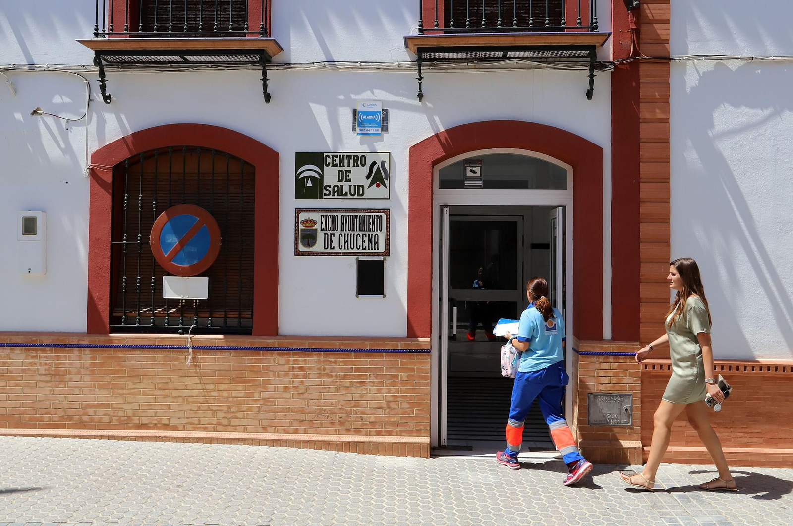 Imagen del centro de salud de Chucena el pasado jueves.