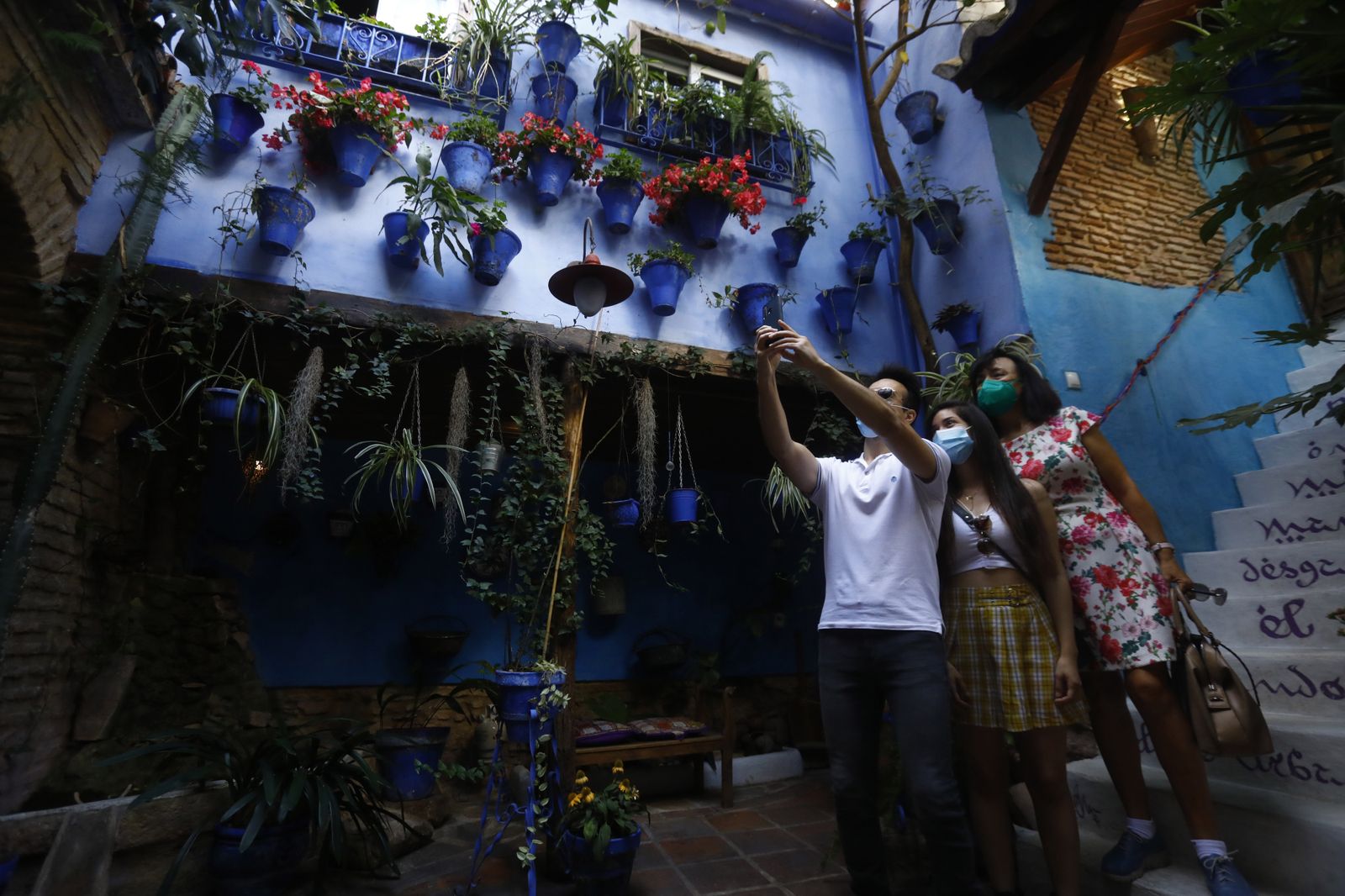 Un recorrido en fotografías por los Patios de Córdoba un domingo de otoño