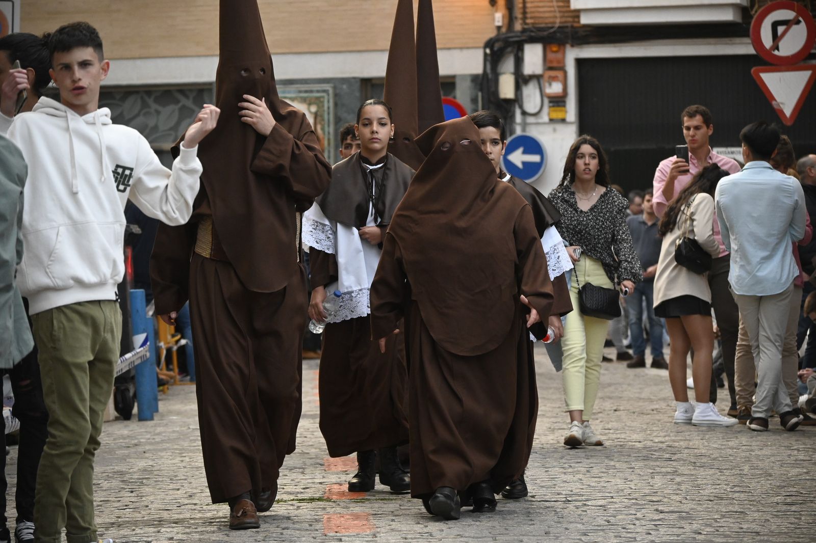 Lunes Santo: Calvario en Huelva, en imágenes