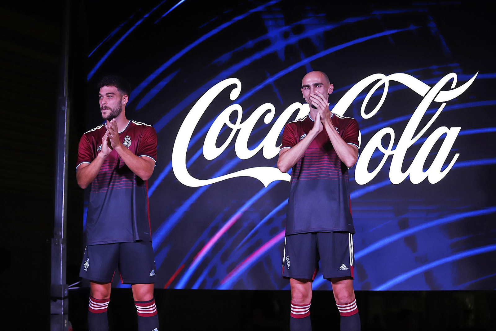 Imágenes de las nuevas equipaciones del Recreativo de Huelva para la temporada 2023/24