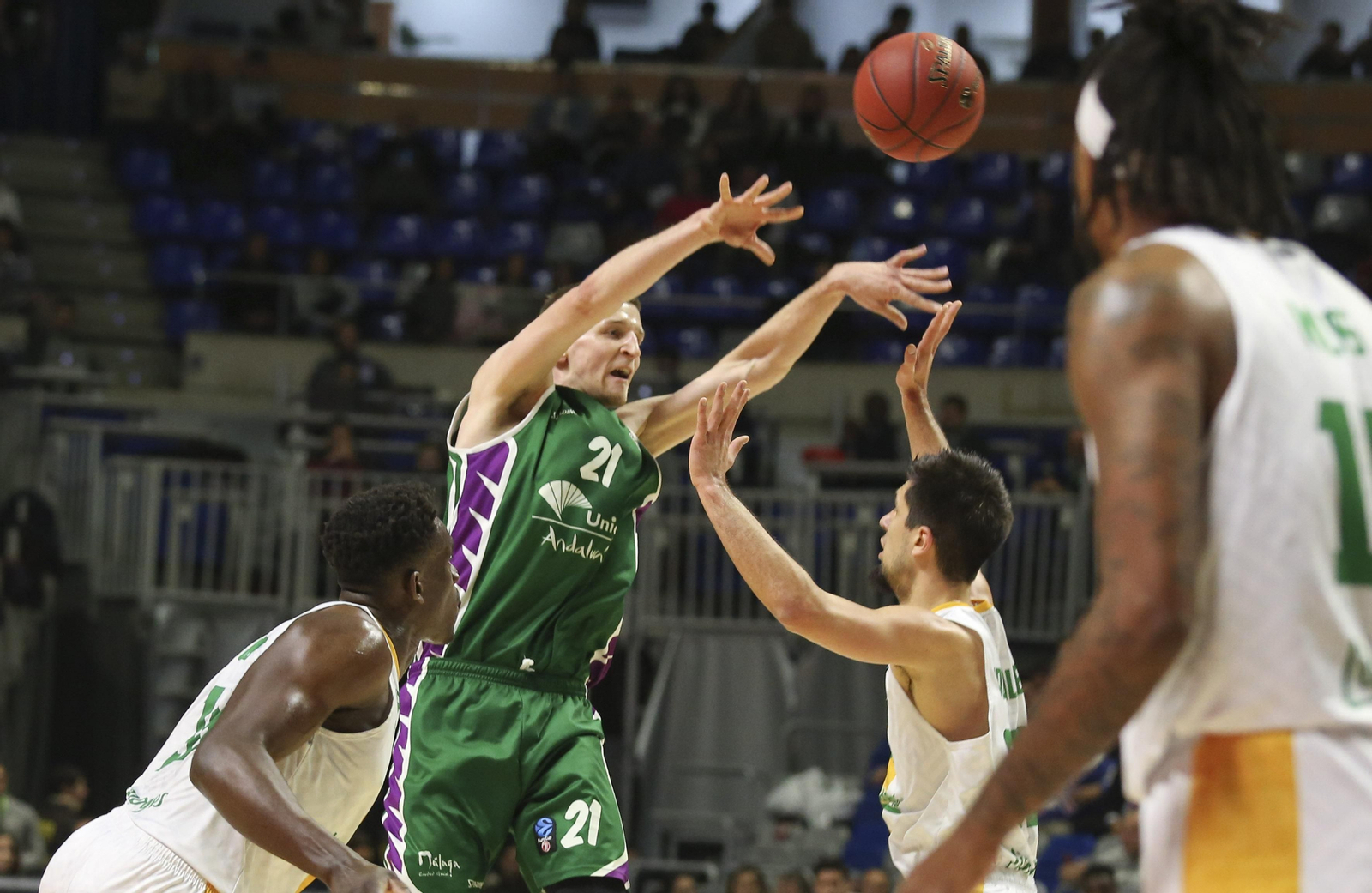 Los cinco años de Adam Waczynski en el Unicaja, en fotos