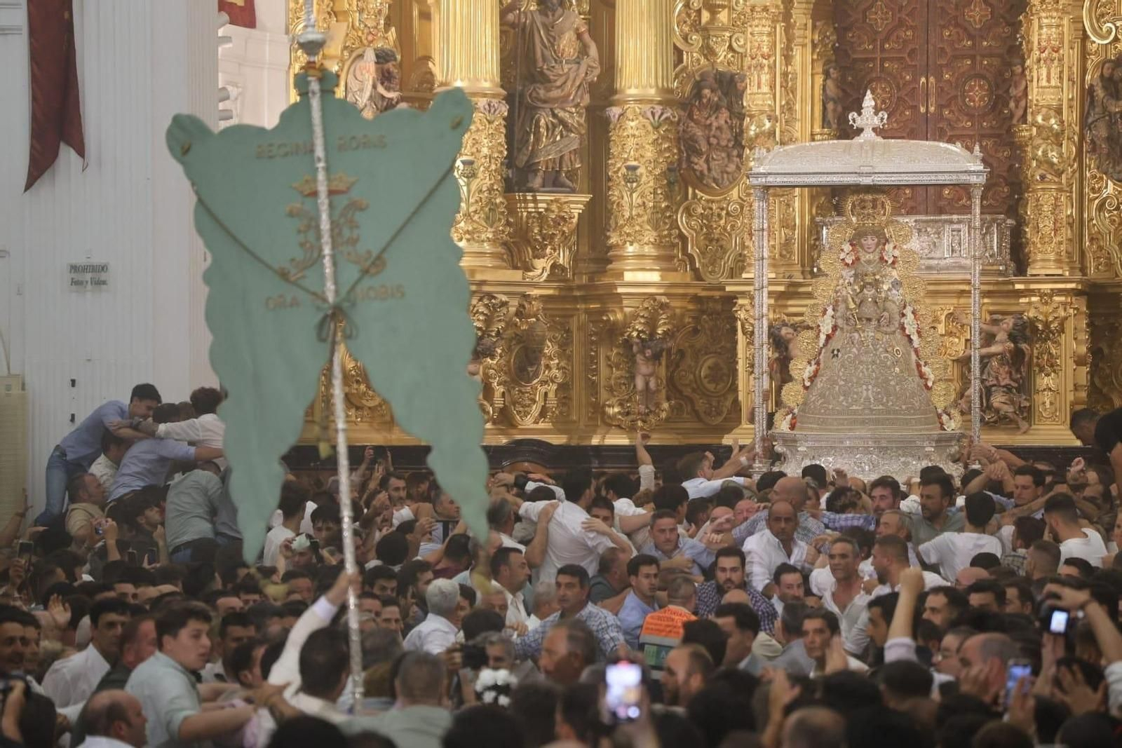 Momento en el que se produjo el salto a la reja 2025.