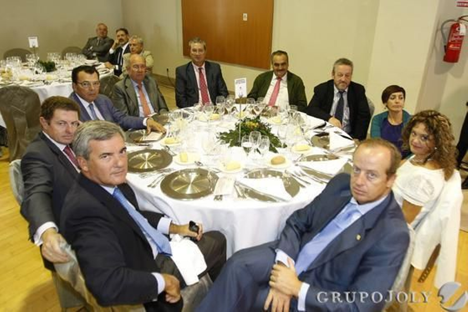 José Antonio del Cuvillo, Isaac Camacho, José L. Tejada, Juan Polanco, Ángel Roa, Prudencio Escamilla, Alberto Ramos, Marta Meléndez, Blanca Flores y Marcos Camacho.

Foto: Julio Gonzalez-Joaquin Pino-Jose Braza