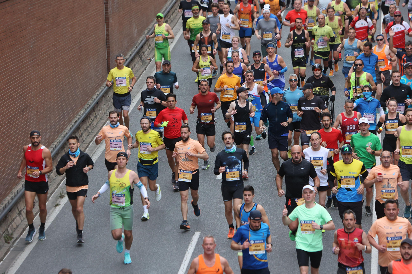 Búscate en la maratón de Sevilla 04